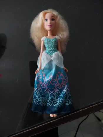 Poupée Cendrillon