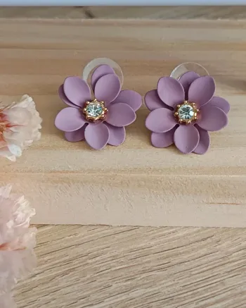 Boucles d'oreilles fleurs parme