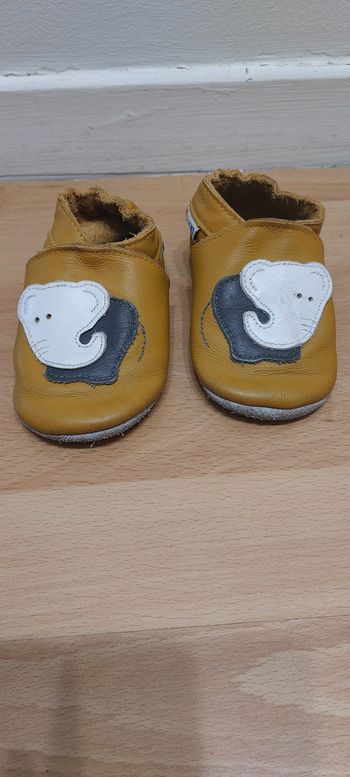 Chaussons en cuir pour bébé