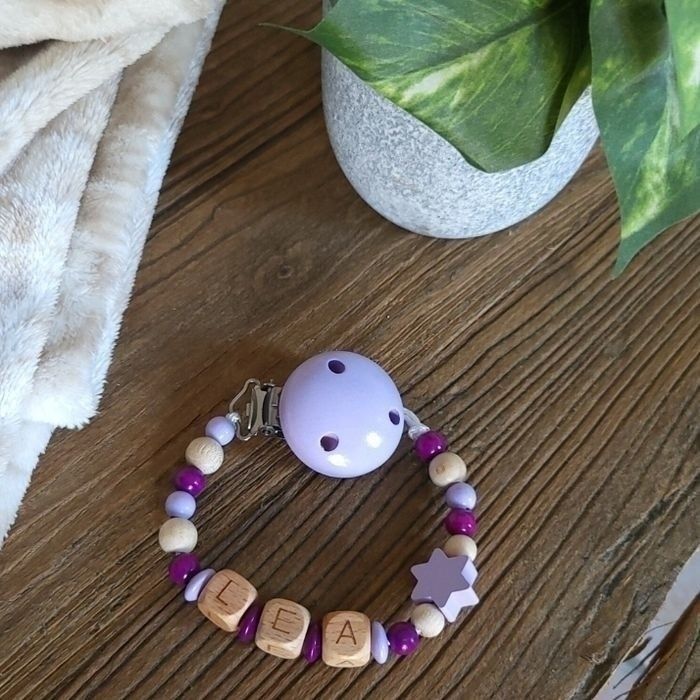 Attache-tétine bois motif au choix - photo numéro 2