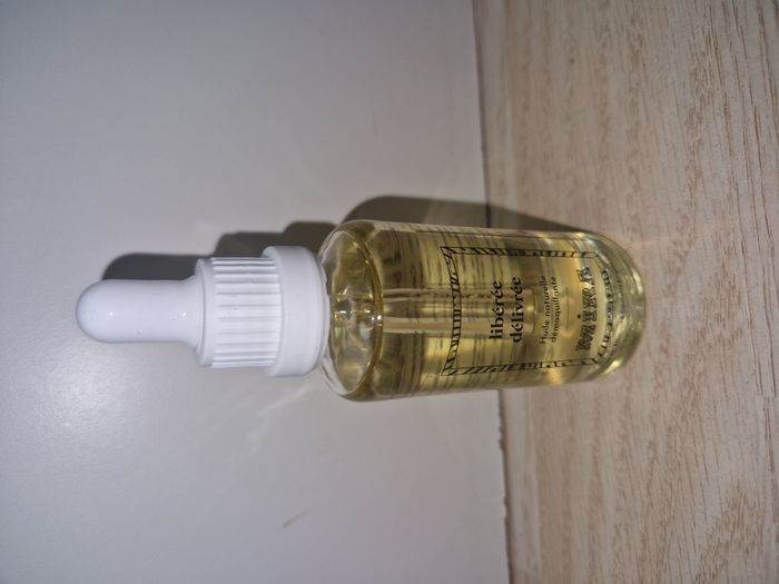 Huile naturelle démaquillante Libérée Délivrée Mira