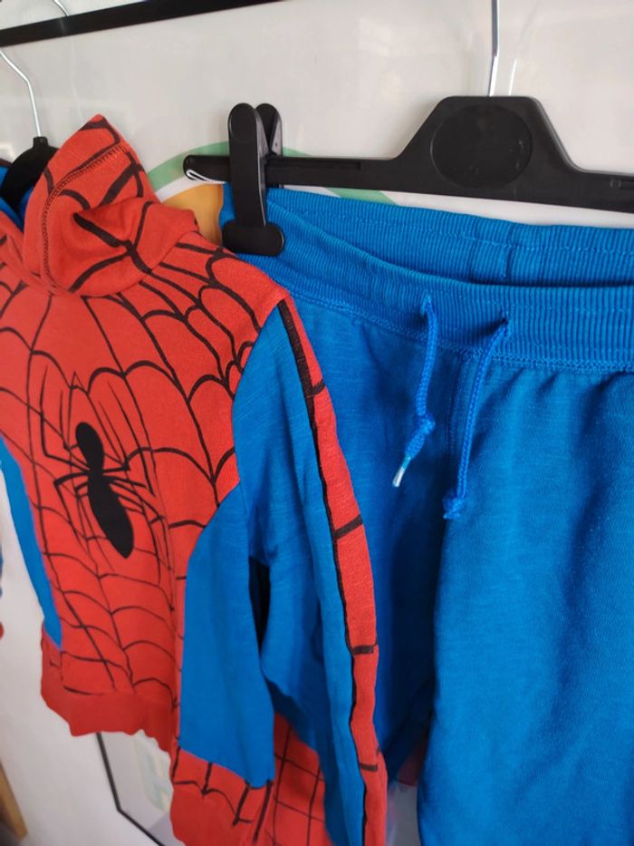 Survêtement Spider-Man – Taille 9 ans - photo numéro 4