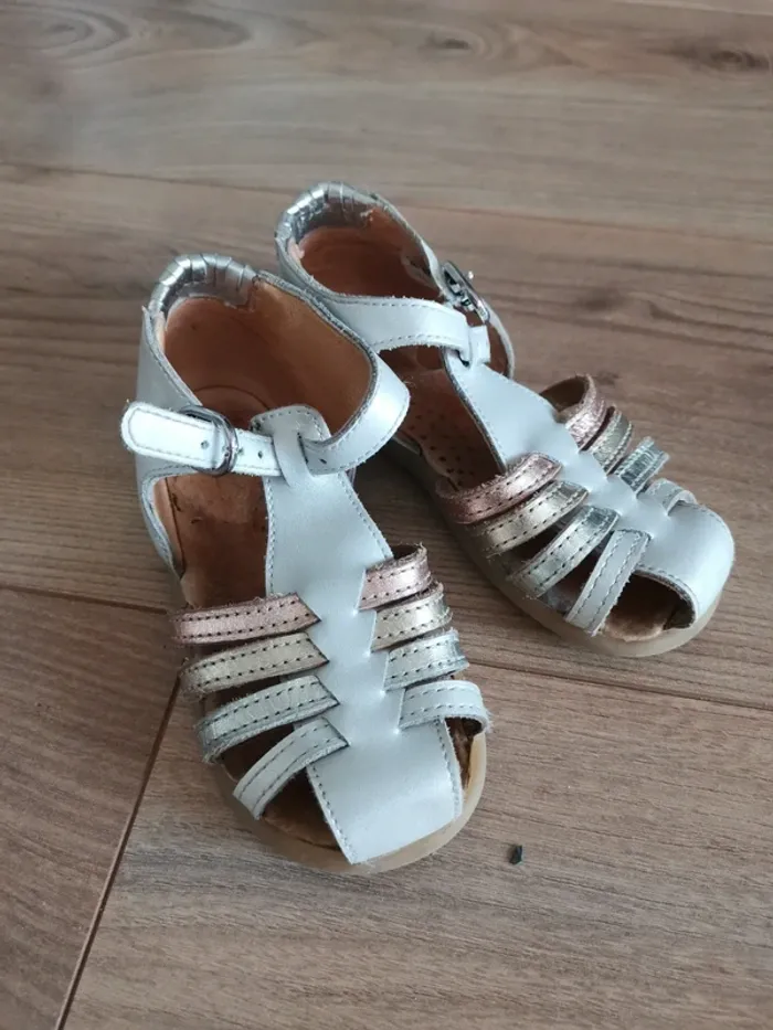Sandales fille 23 - photo numéro 2