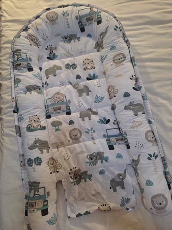 Couffin/Réducteur de lit bébé