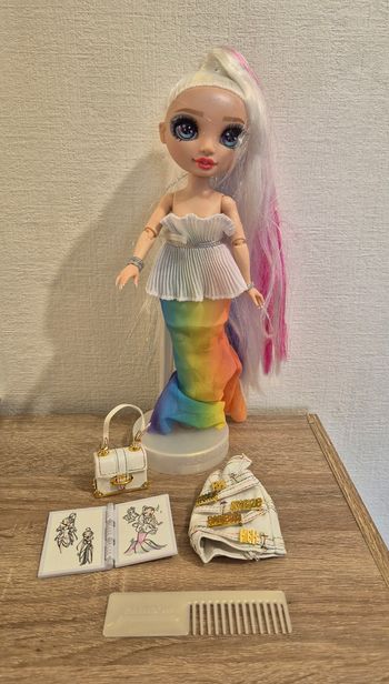 Amaya raine rainbow high