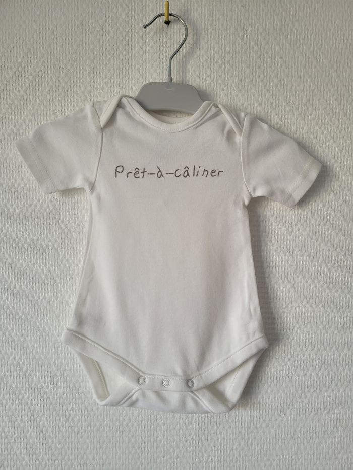 Body mixte C&A 1 mois TBE - photo numéro 2