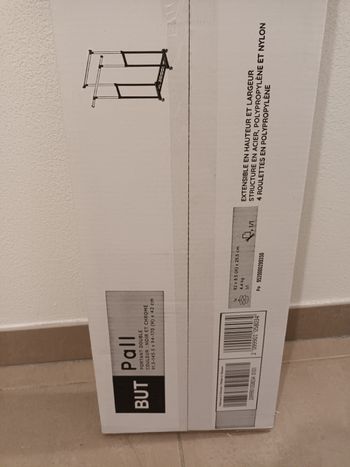 Portant double vêtement neuf