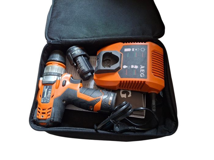 Visseuse AEG BBS 12C2