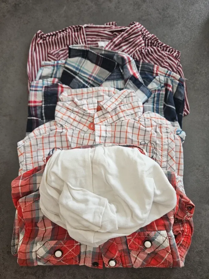 LOT DE 59 VETEMENTS BEBE GARCON 6 MOIS - photo numéro 4