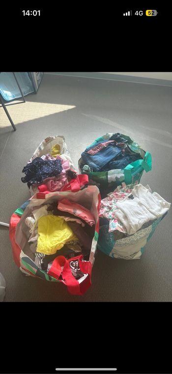 Gros lot + 150 vêtements bébé