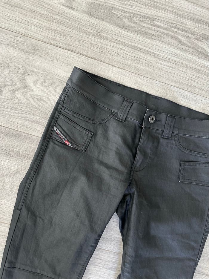 Jean denim skinny slim huilé noir en cuir Diesel T26 36 S - photo numéro 2