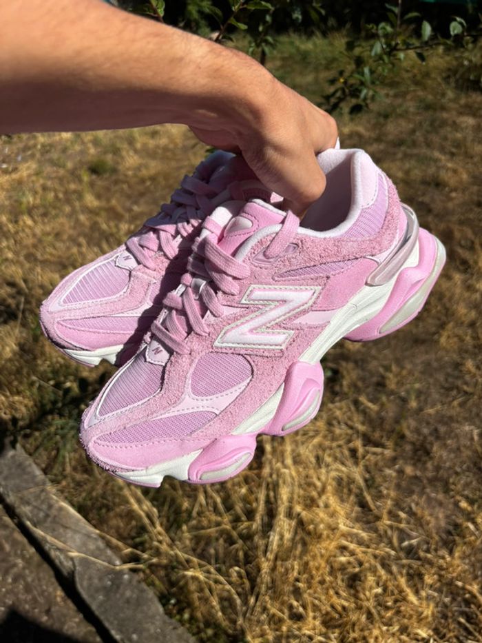 New Balance 9060 Exclusivité ASOS Pink Overdye - taille 38,5 - photo numéro 4