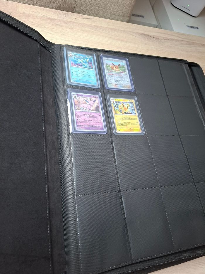 Classeur xxl noir pour rangement 448 cartes sous toploaders Pokémon / lorcana premium gris - photo numéro 2