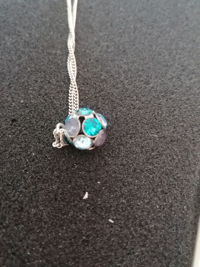 Très joli collier neuf - photo numéro 2