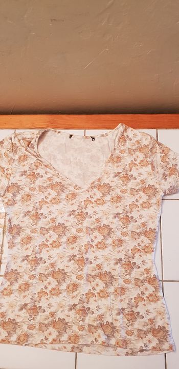 Tee shirt