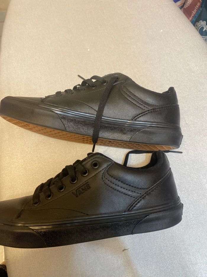 Baskets noires Vans taille 38,5 - n30h - photo numéro 2