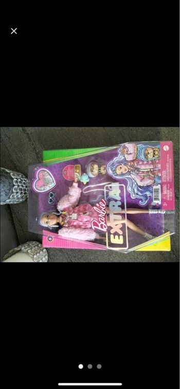 poupée barbie extra