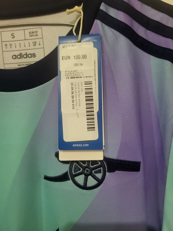 Vend maillot Arsenal taille s - photo numéro 2