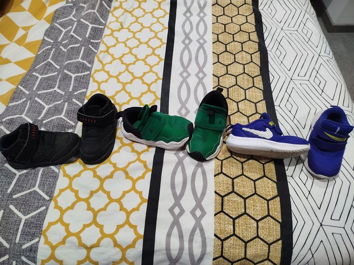 Lot baskets Jordan Nike à scratch