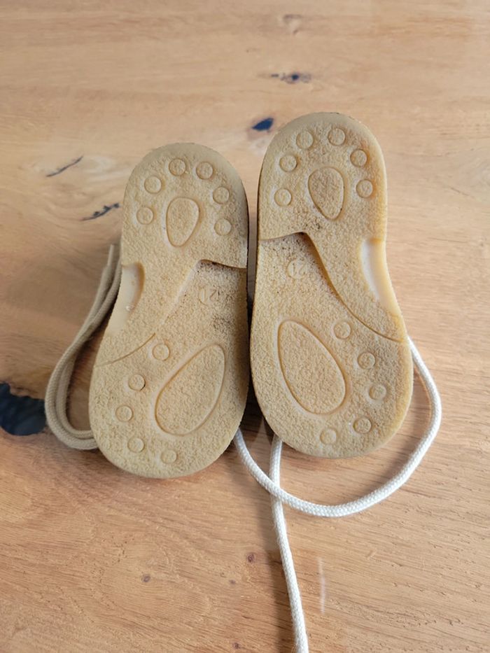 Chaussures montantes Daim pointure 21 - photo numéro 7