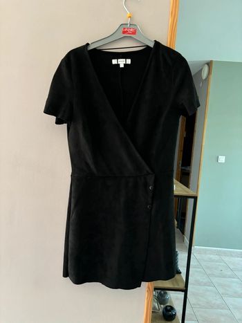 Combishort croisé noir en suédine tout doux