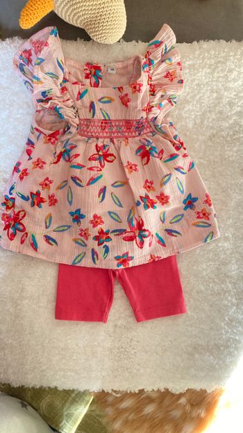 Ensemble robe et legging fleurie 3 mois