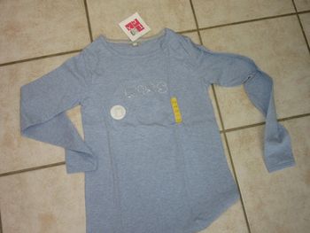 tee shirt manche longue taille 11/12 ans neuf