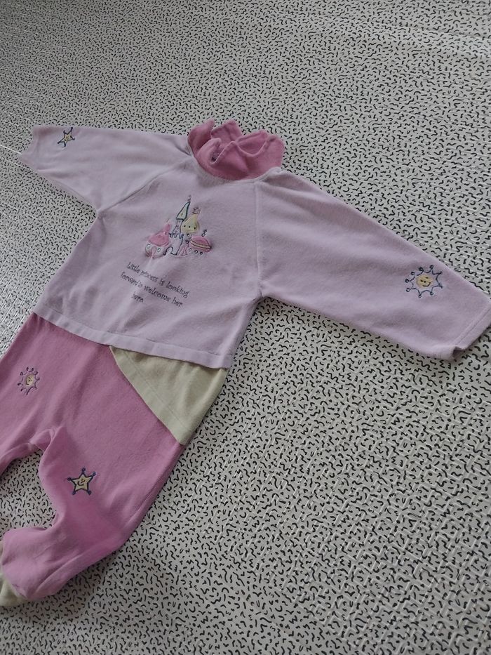 Pyjama velours bébé fille 18 mois – thème “Little Princess” château brodé - photo numéro 2