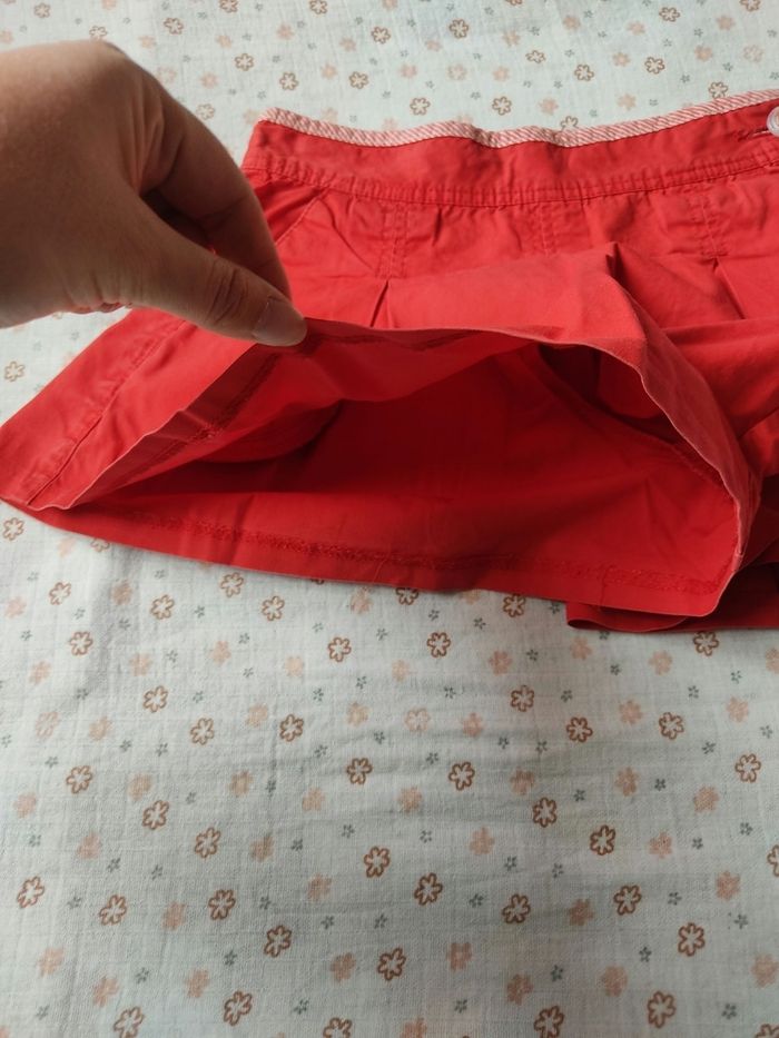 Short large rouge coquelicot Sergent Major - Taille 3 ans - Très bon état - photo numéro 6