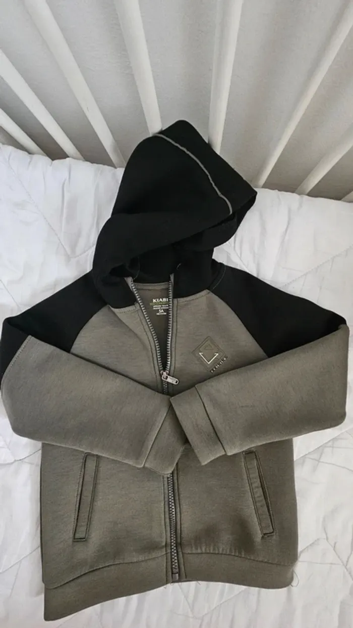 Sweat à capuche 5 ans