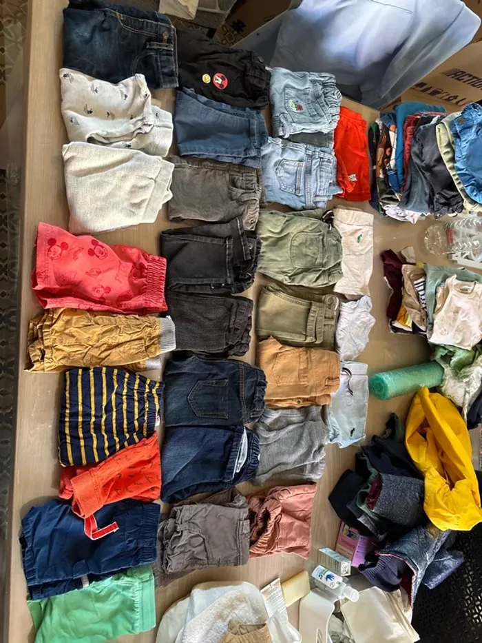 Lot de 28 bas 12 mois