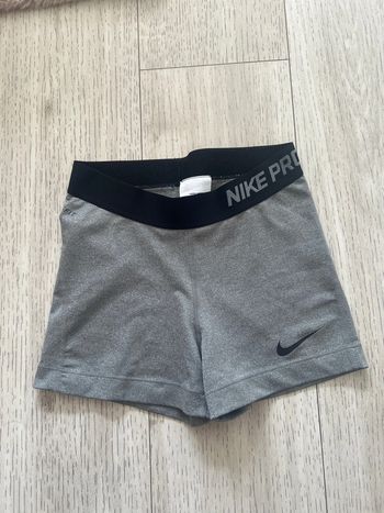 Short Nike pro