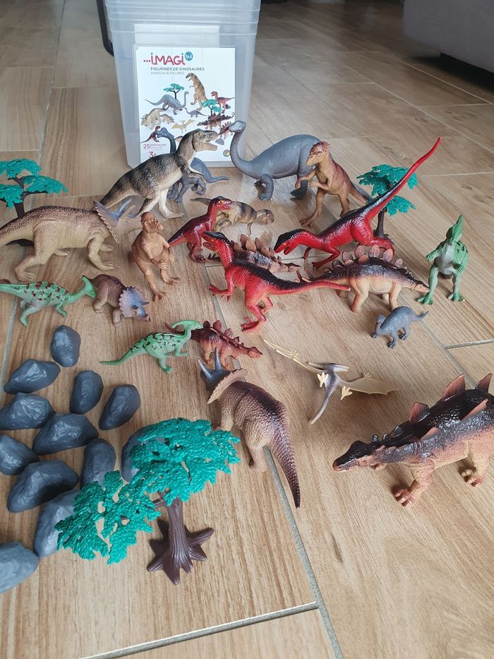 Lot de 24 dinosaures + 3 arbres + 14 rochers - photo numéro 2