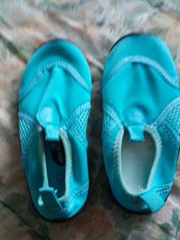 Chaussures de bain ou piscine 26/27