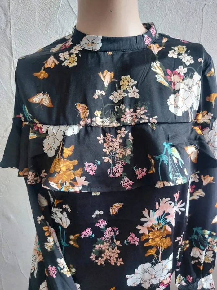 Chemisier à motif floral Taille S - photo numéro 2