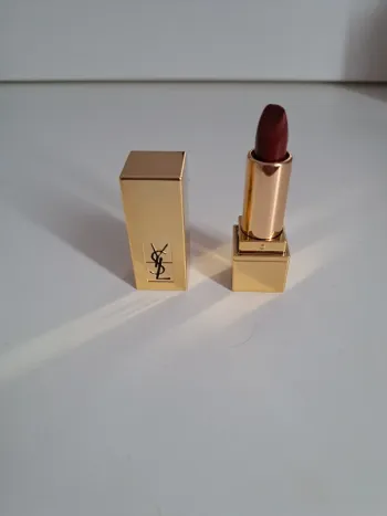 Rouge à lèvres Yves Saint Laurent