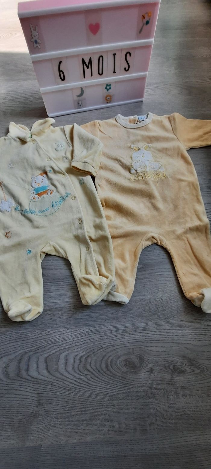 2 pyjamas 6mois