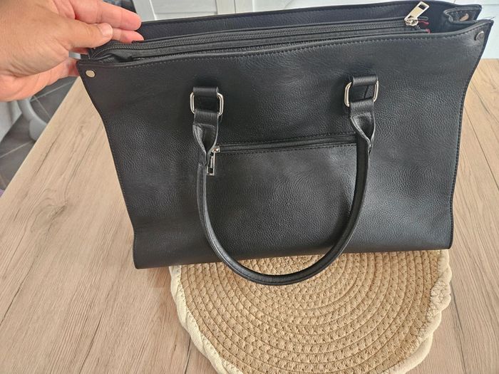 Sac noir - photo numéro 2