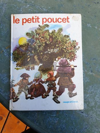 Ancienne édition conte du petit poucet 1970
