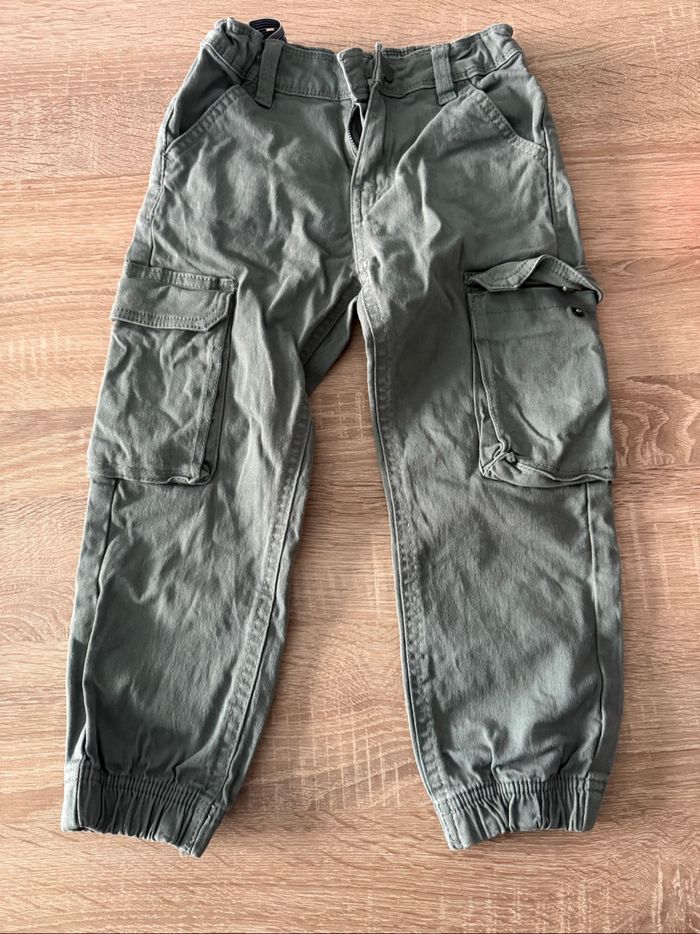 Pantalon cargo
