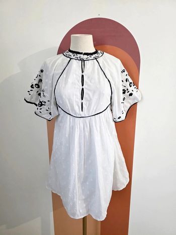 Robe Bohème ● Zara ● Blanche avec Broderie