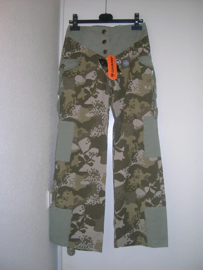 pantalon neuf "longboard" 12 ans