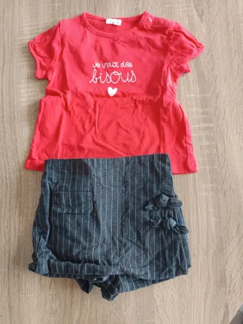 Ensemble haut t-shirt rouge et short noir bébé fille 6 mois Kiabi
