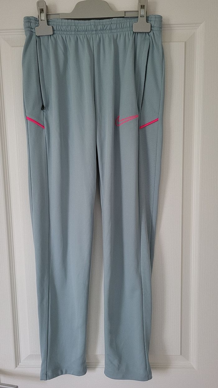 Ensemble Nike performance - photo numéro 3