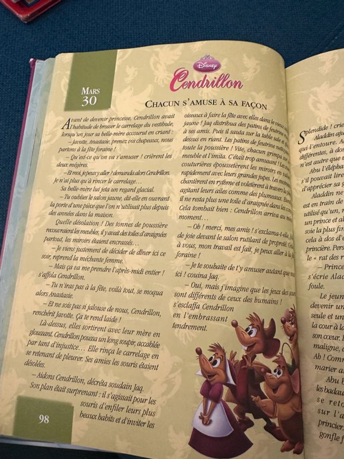 Grand livre 365 histoires pour le soir princesses et fées Walt Disney Hachette Jeunesse - photo numéro 7