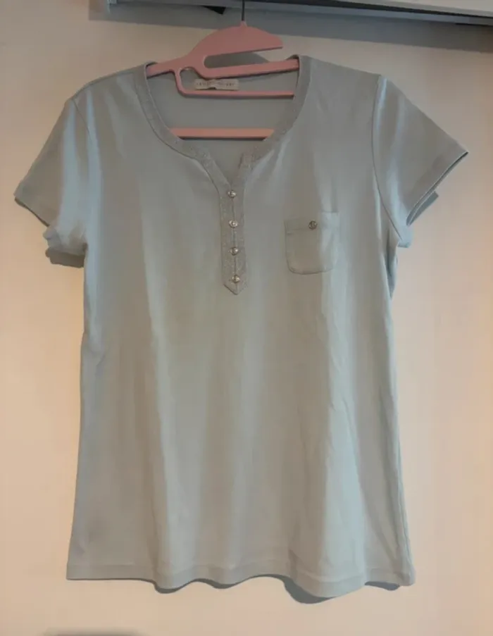 Lot 2 tee-shirts Armand Thiery 🤍 taille 36-S très bon état - photo numéro 3
