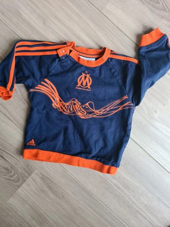 pull adidas OM