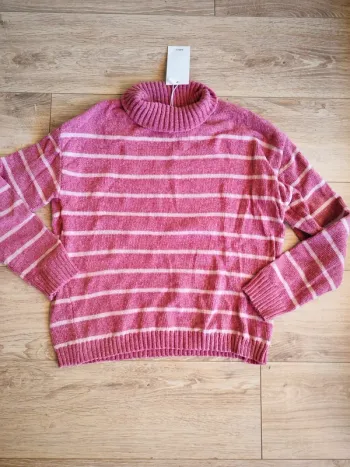 Pull neuf à col roulé rayé mango 11_12 ans fille chenille
