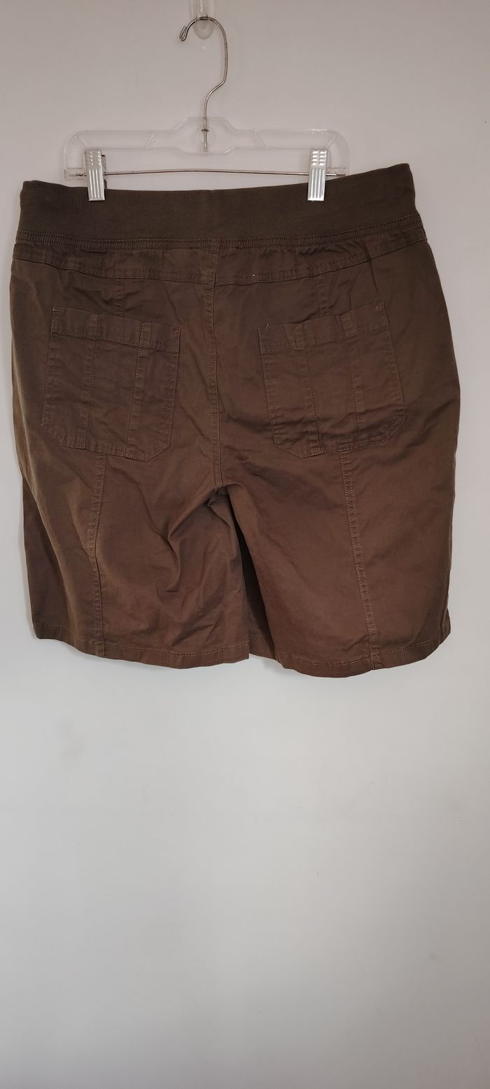 Short marron M&S Mode taille 42 – taille élastique + cordon – poches avant et arrière - photo numéro 2