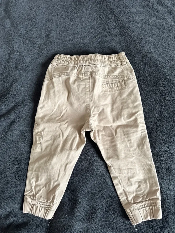 Pantalon Primark 9/12 mois - photo numéro 2